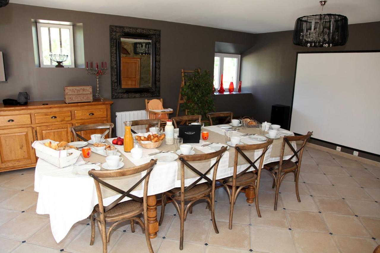 Les Perelles Bed & Breakfast Saint-Vigor-le-Grand Exterior photo